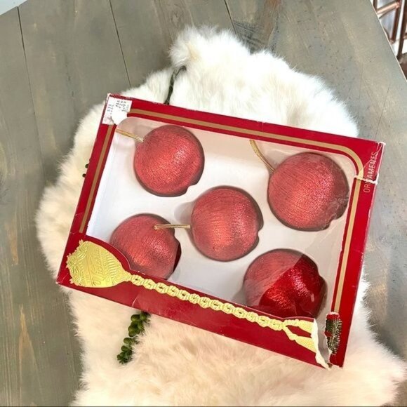 Vintage Christmas Glittery Red Ornaments Lot of 5 Holiday Decor Gift Idea - Picture 6 of 7